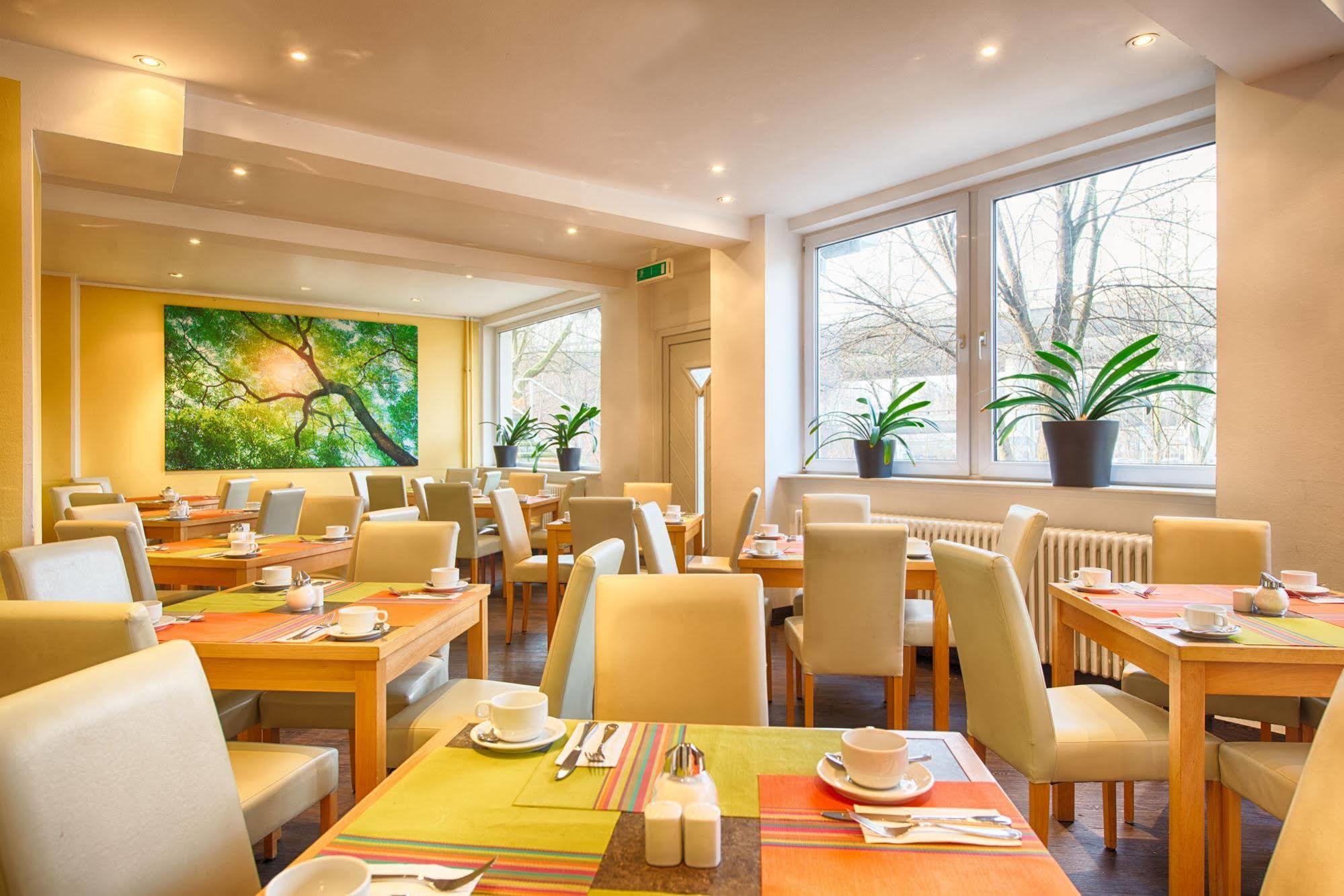Enjoy Hostel Berlin City West Ngoại thất bức ảnh
